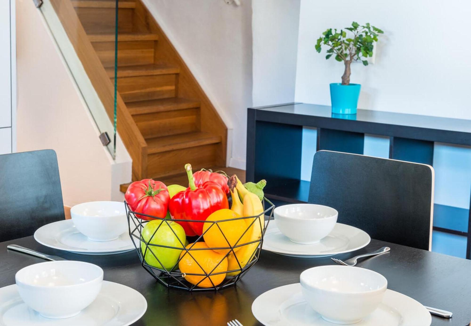 Hitrental Schmidgasse - Apartments Zürih Dış mekan fotoğraf